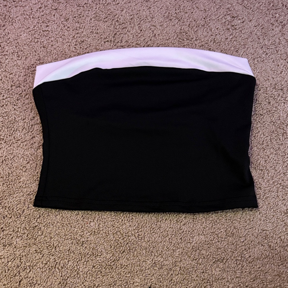Edikted Black and White Crop Top